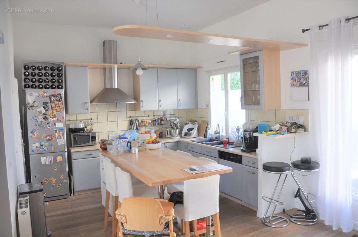 Appartement à NEUILLY-PLAISANCE