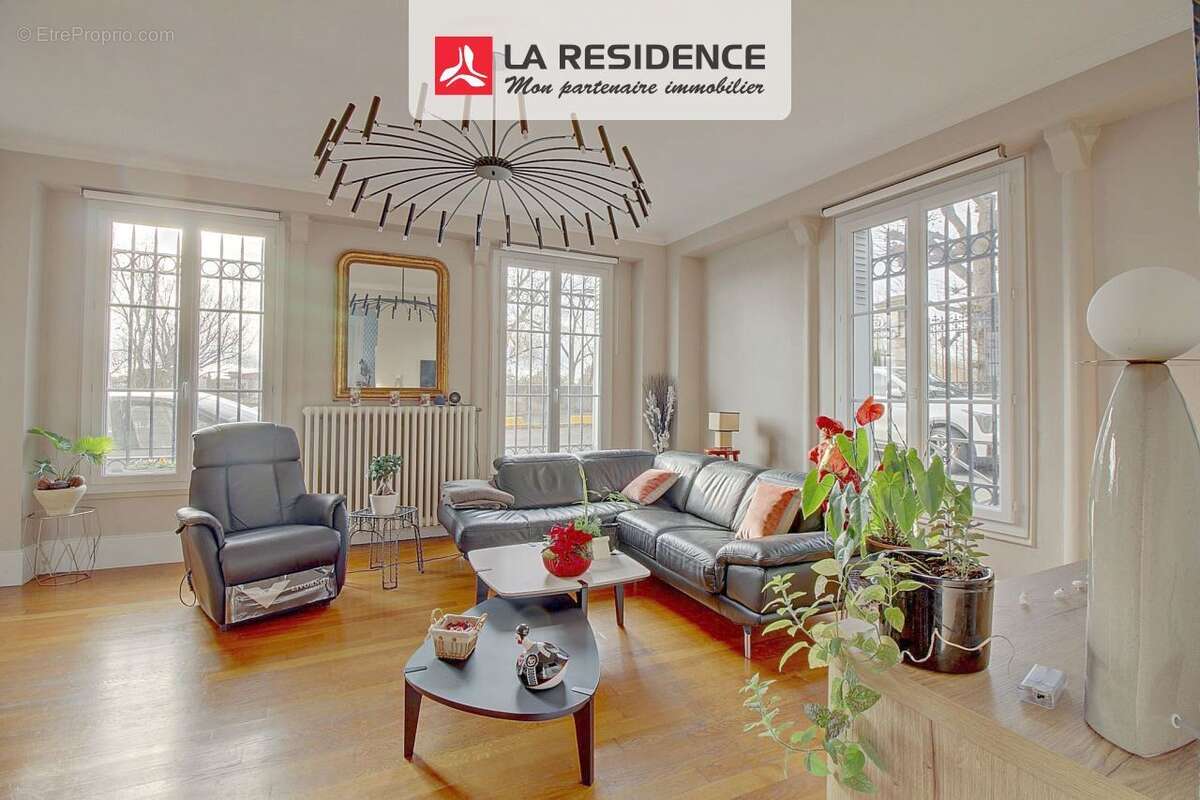 Appartement à MEULAN