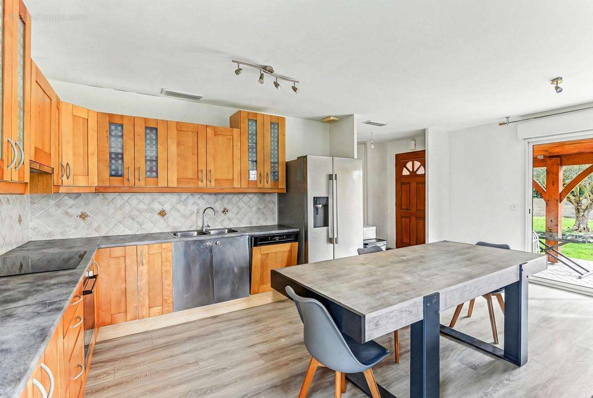 Maison à GRAZAC