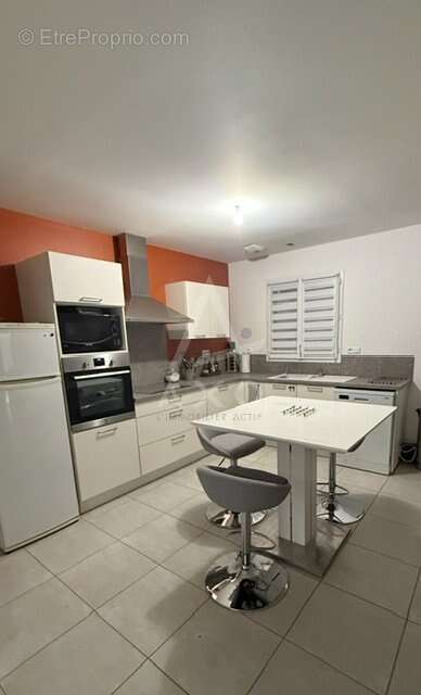 Saint-yrieix - pavillon plain pied 3 chambres avec jardin - photo 3
