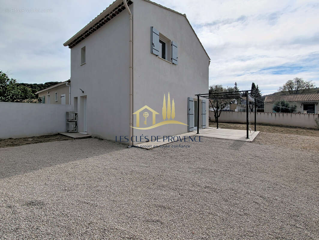 Maison à ROGNAC