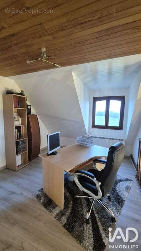 Maison 180 m² à Lecelles  - photo 4