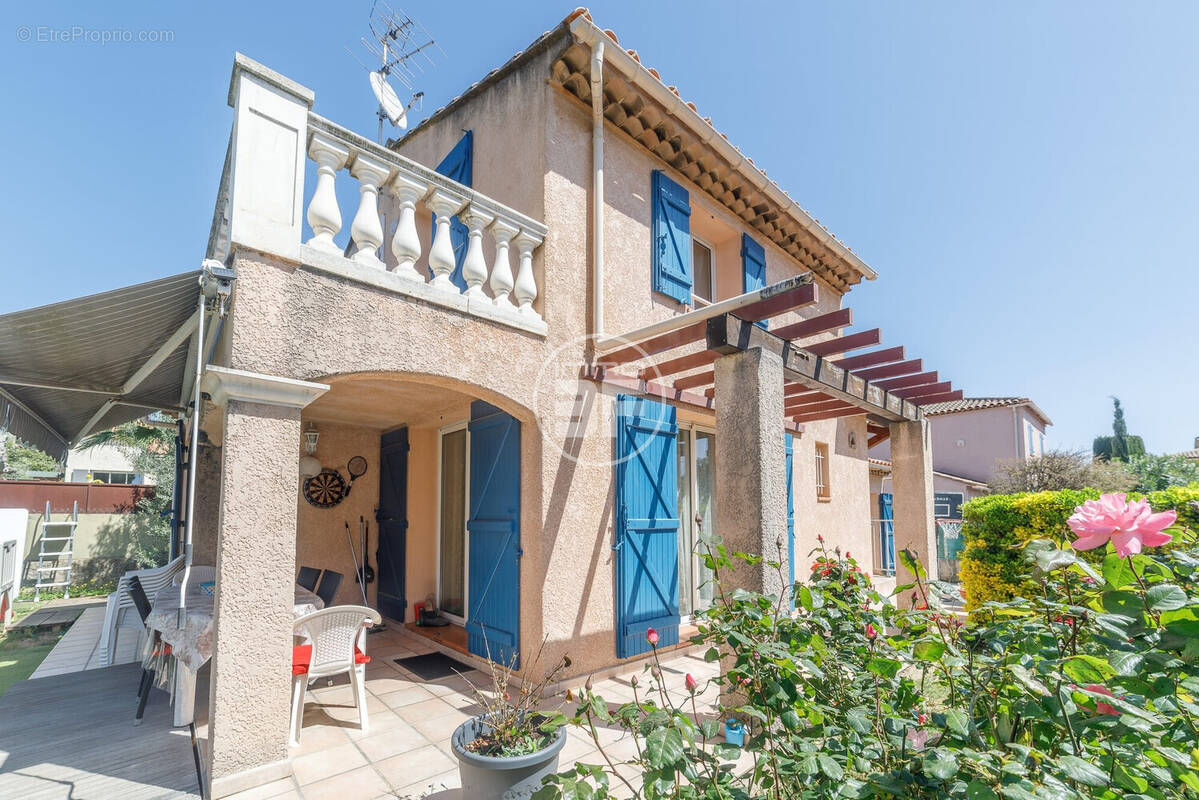 Maison à SIX-FOURS-LES-PLAGES