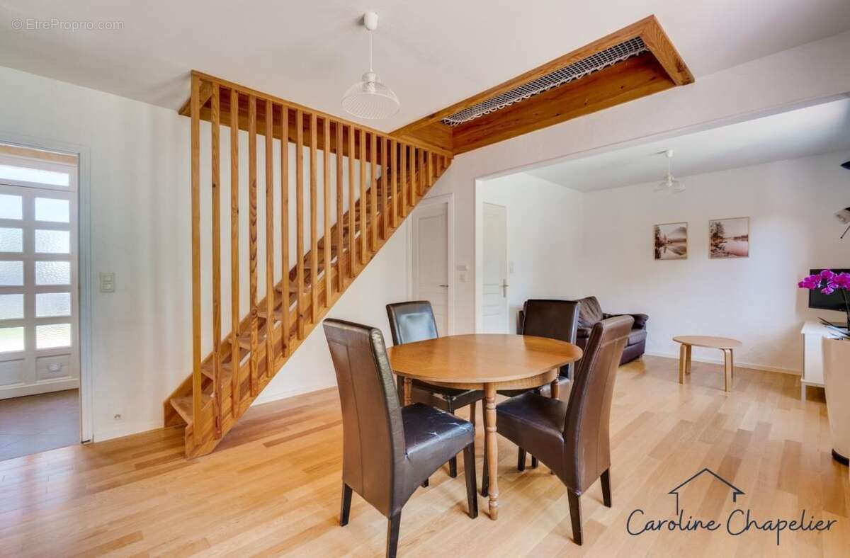 Sur les hauteurs de Plaisance, proche du golf de Téoula, maison 3 chambres, mezzanine / bureau, SDB, 2 WC - photo 2
