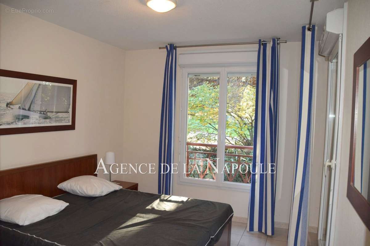 Appartement à MANDELIEU-LA-NAPOULE