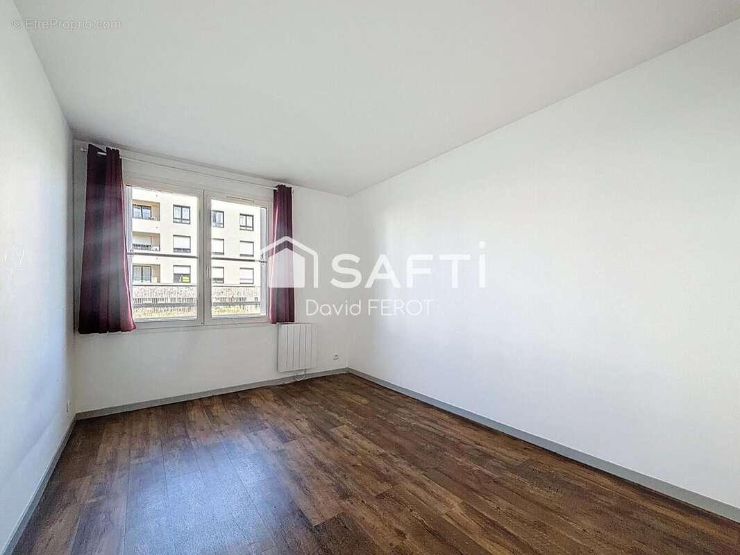 Photo 8 - Appartement à MOISSY-CRAMAYEL