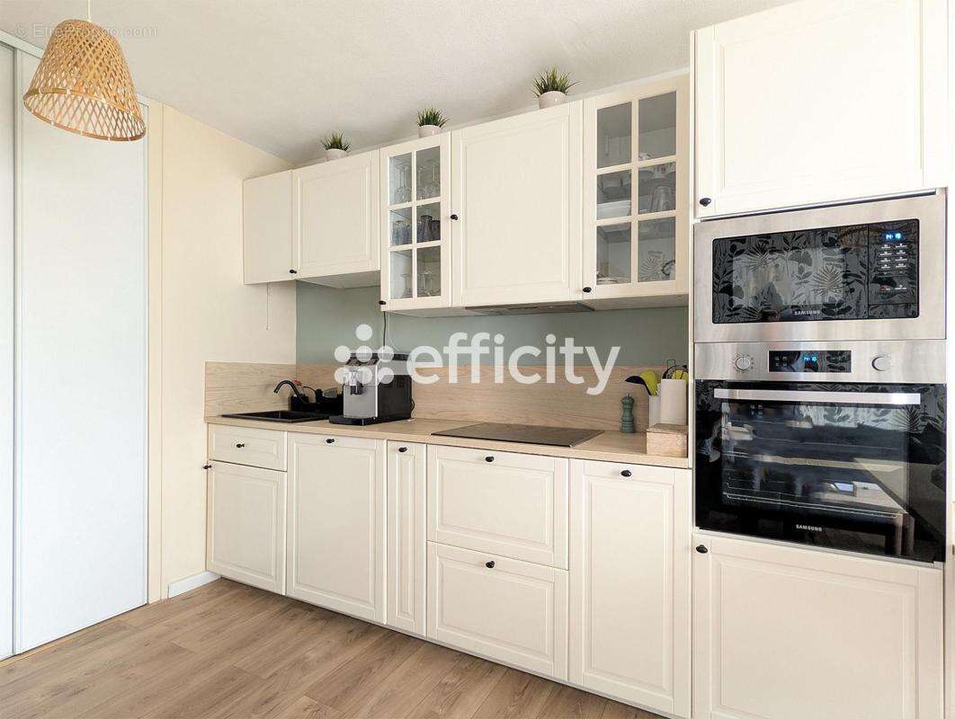 Appartement à CASTELNAU-LE-LEZ