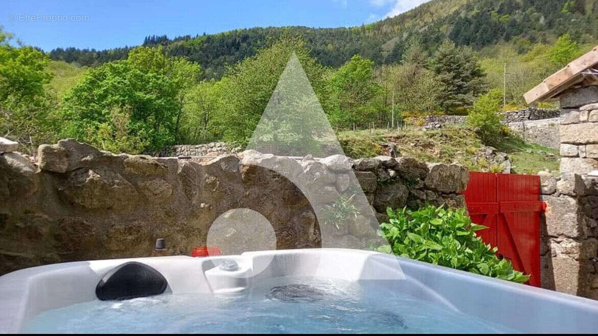 Maison à LABASTIDE-SUR-BESORGUES