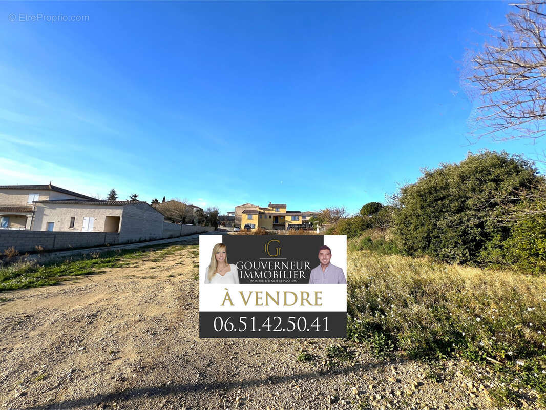 Terrain à LE POUGET