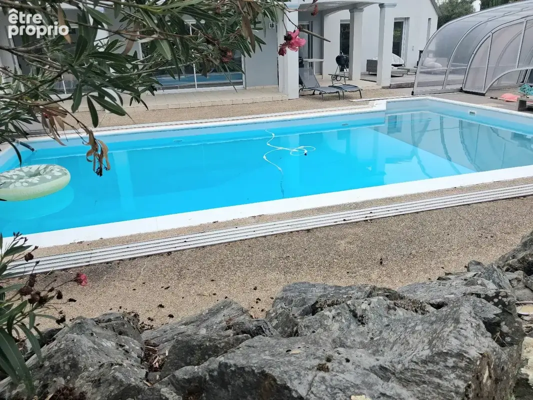 Maison contemporaine de plain-pied 250 m² avec T3 indépendant - photo 3