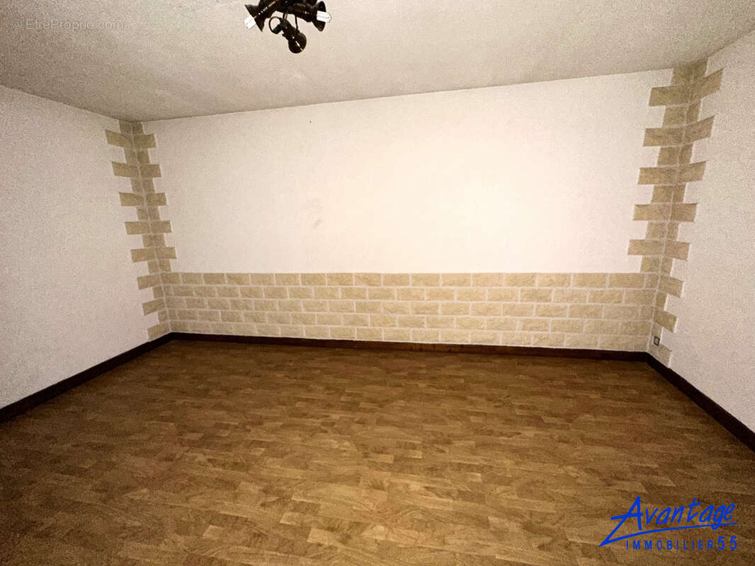 Maison à NAIVES-ROSIERES