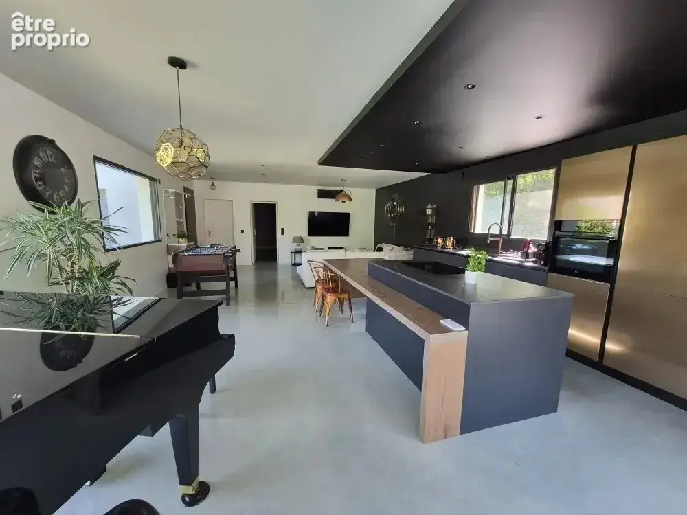 Villa contemporaine dans un secteur calme, aucun vis à vis , vue dégagée. - photo 3