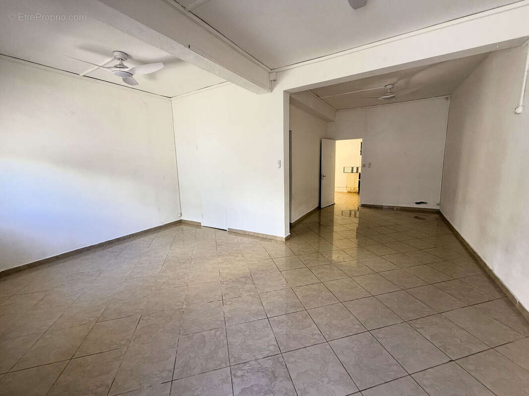 Photo 3 - Maison à SAINT-DENIS