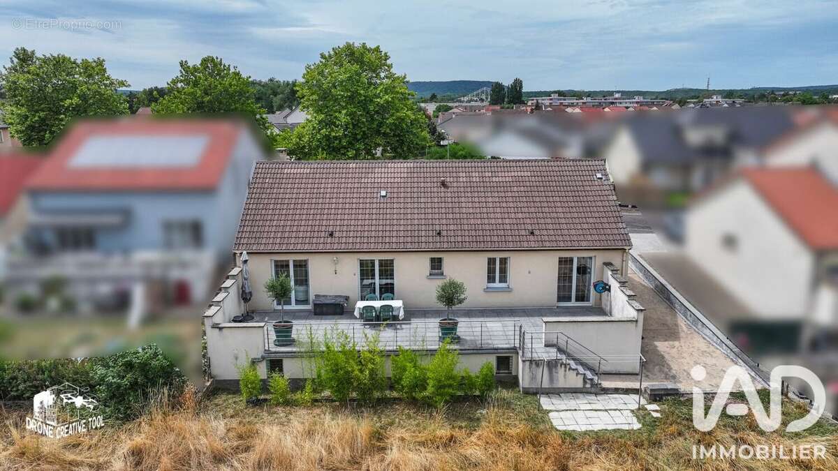 Maison 107 m² à Talange  - photo 2