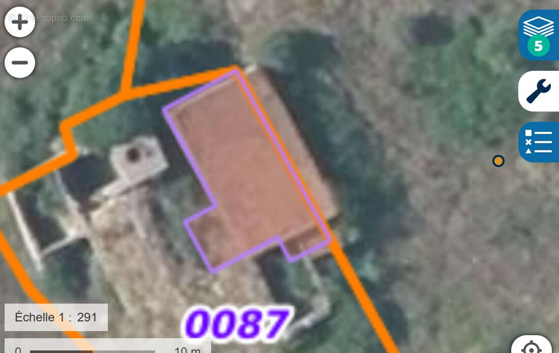 Terrain à CAUX