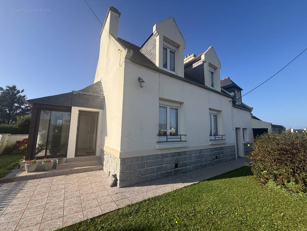 Maison à PLOUGUERNEAU