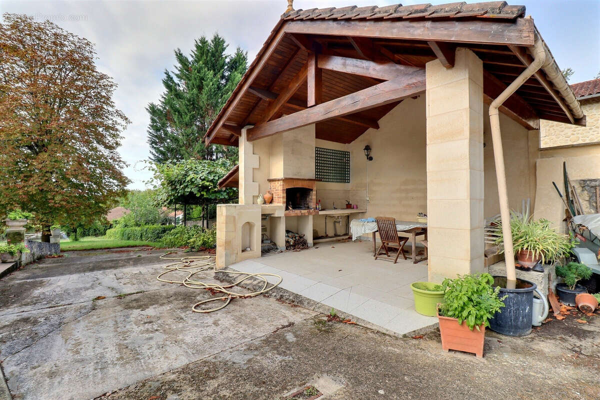 Maison à FARGUES-SAINT-HILAIRE