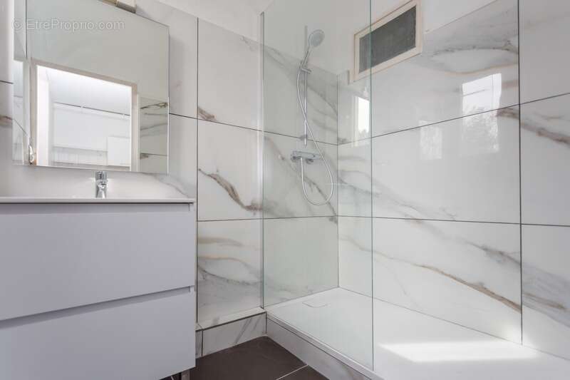 Appartement à PARAY-LE-MONIAL