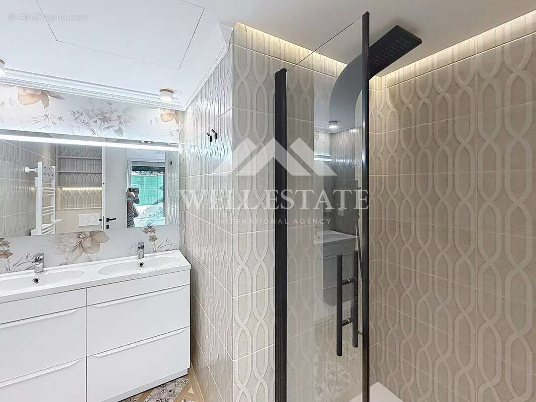 Cannes – proche croisette & port canto – appartement rénové 3 chambres avec terrasse de 110 m² - photo 9