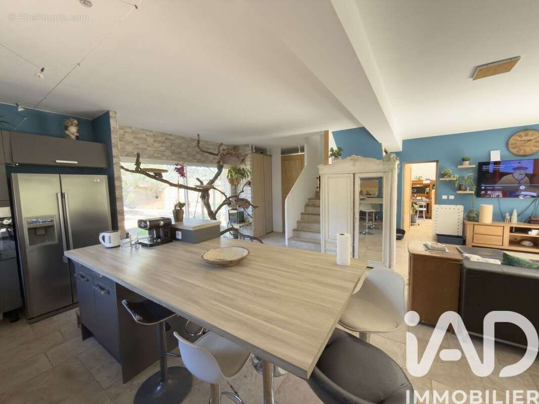 Photo 3 - Maison à COLLOBRIERES