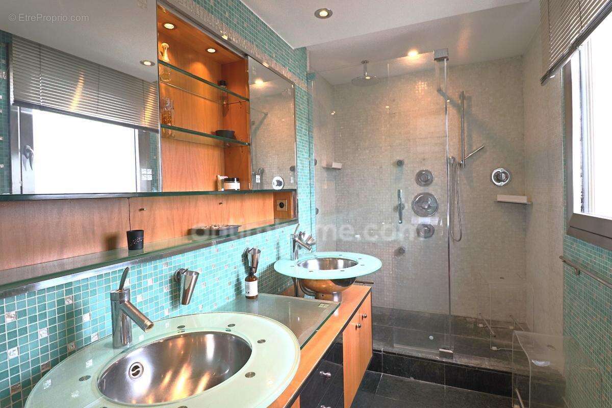 Appartement à vendre 6 pièces Charenton-le-Pont – Métro Valmy – Duplex 171 m² – Dernier étage – Terrasse 100 m² – Vue excepionne - photo 19