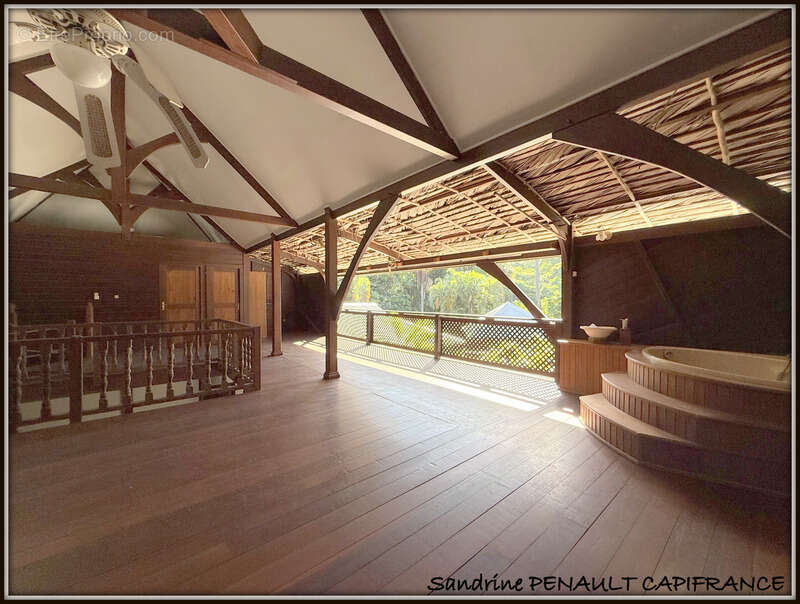 Maison à MONTSINERY-TONNEGRANDE