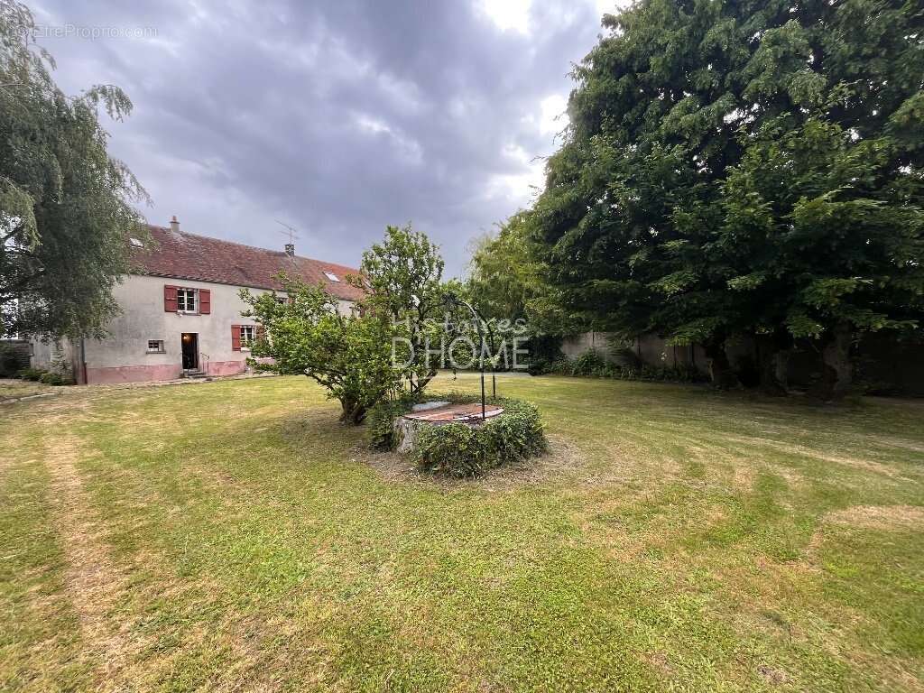 Belle propriete avec 1 annexe et 2 garages sur touquin - photo 8