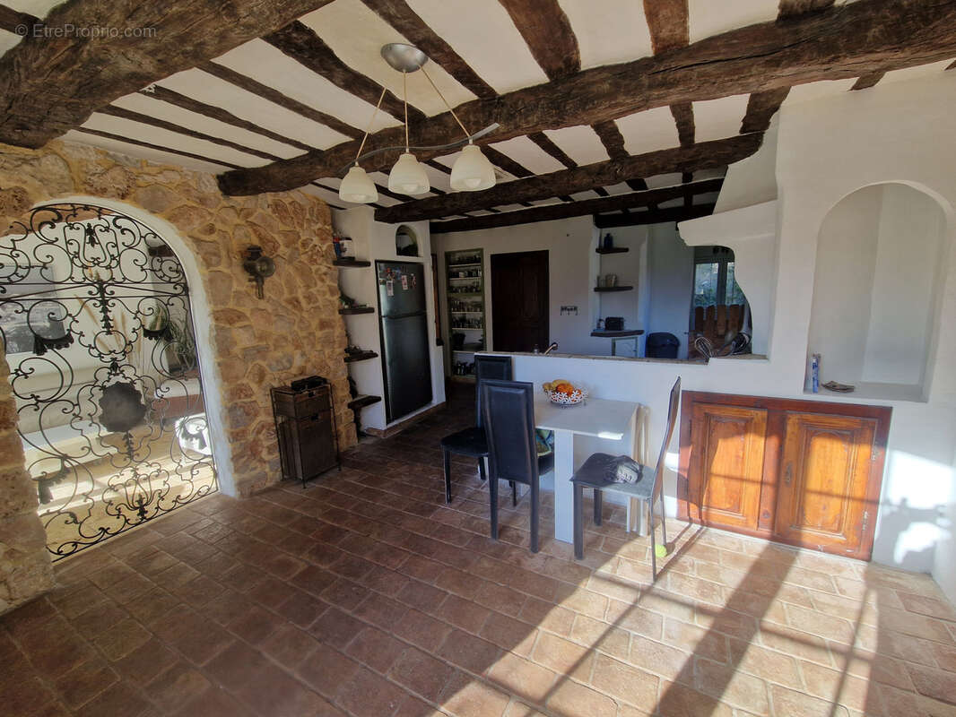 Maison à LORGUES