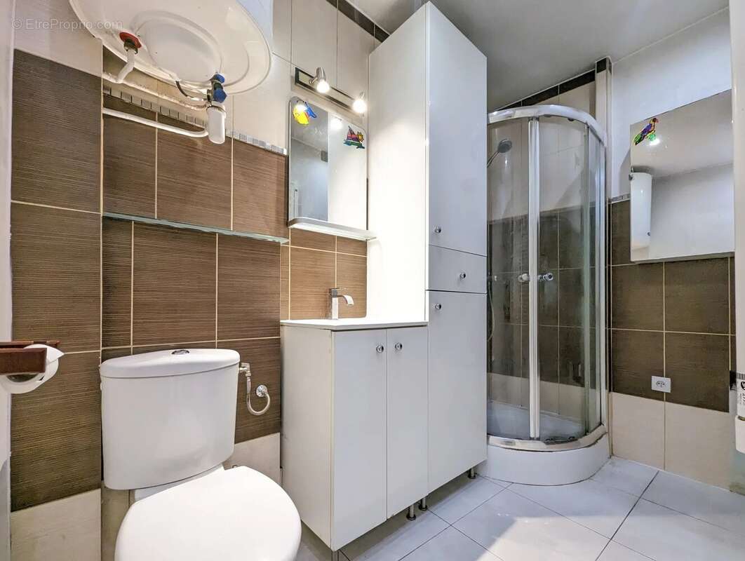 Appartement à PARIS-17E