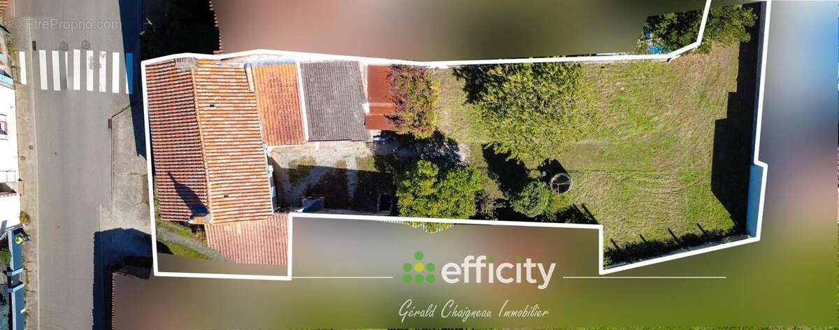 Maison à SAINT-LUMINE-DE-COUTAIS