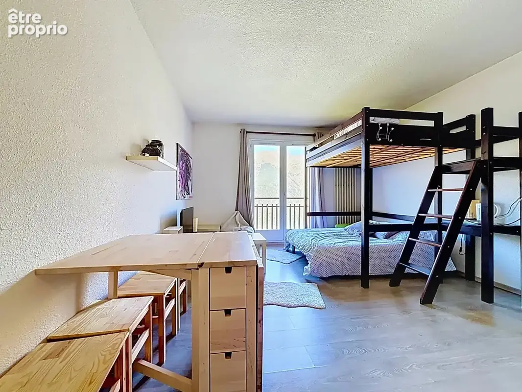 Appartement à SAINT-ETIENNE-DE-TINEE