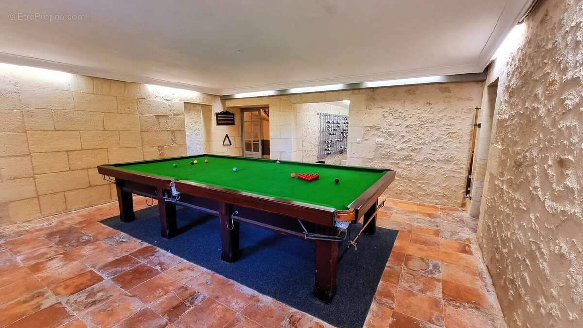 Maison à SAINT-EMILION