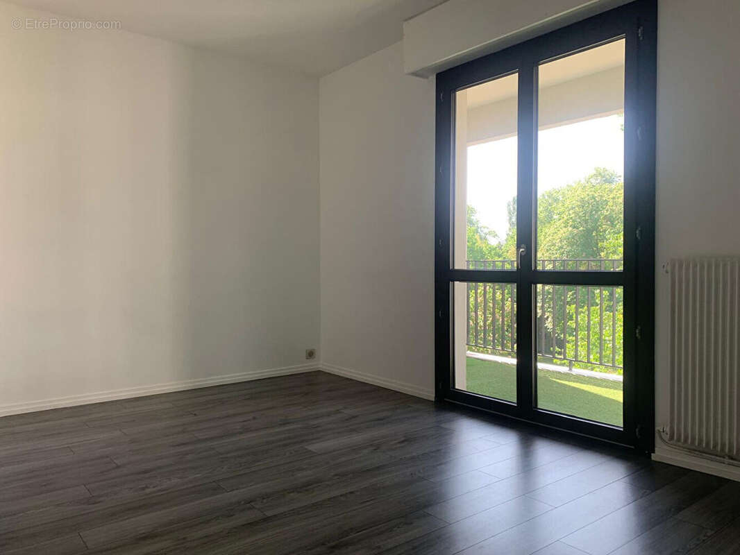 Appartement 4 pièces à vendre à Bruges, Sainte-Germaine - Confort et commodité - photo 4