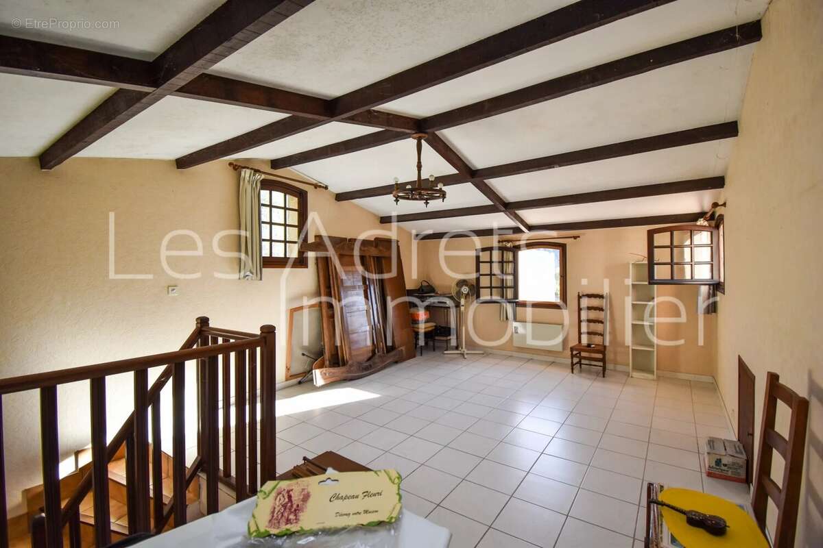 Maison à LES ADRETS-DE-L&#039;ESTEREL