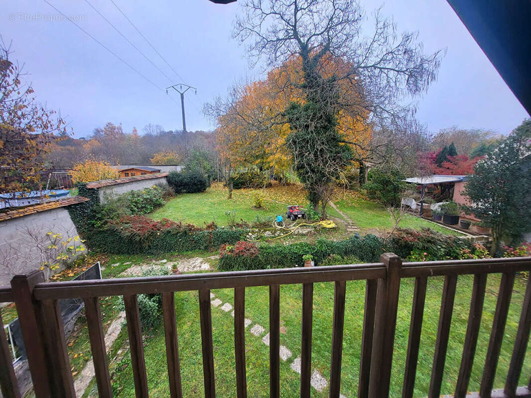 Maison à VERNOU-LA-CELLE-SUR-SEINE