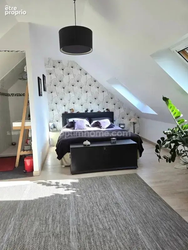 Casson, jolie maison familiale sous domotique avec piscine et superbe jardin paysage - photo 7
