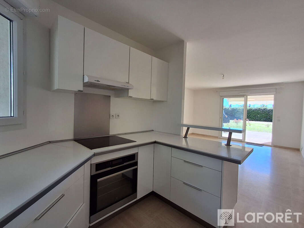 Appartement à HYERES
