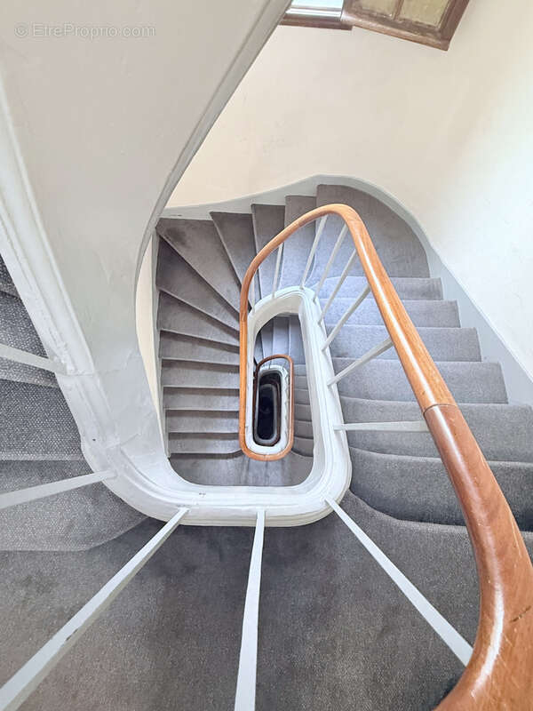 Appartement à PARIS-7E