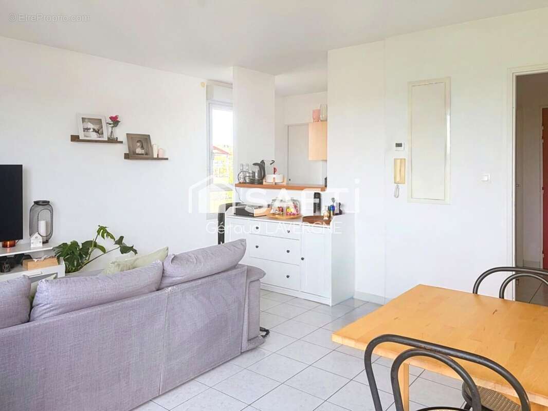 Appartement 63 m² à Castelginest  - photo 2
