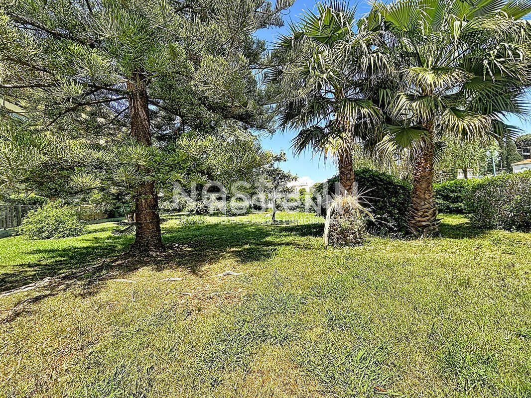 Cagnes-sur-Mer - 2 pièces - Rez-de-Jardin - 37 m² - Parking - Rénové - photo 7