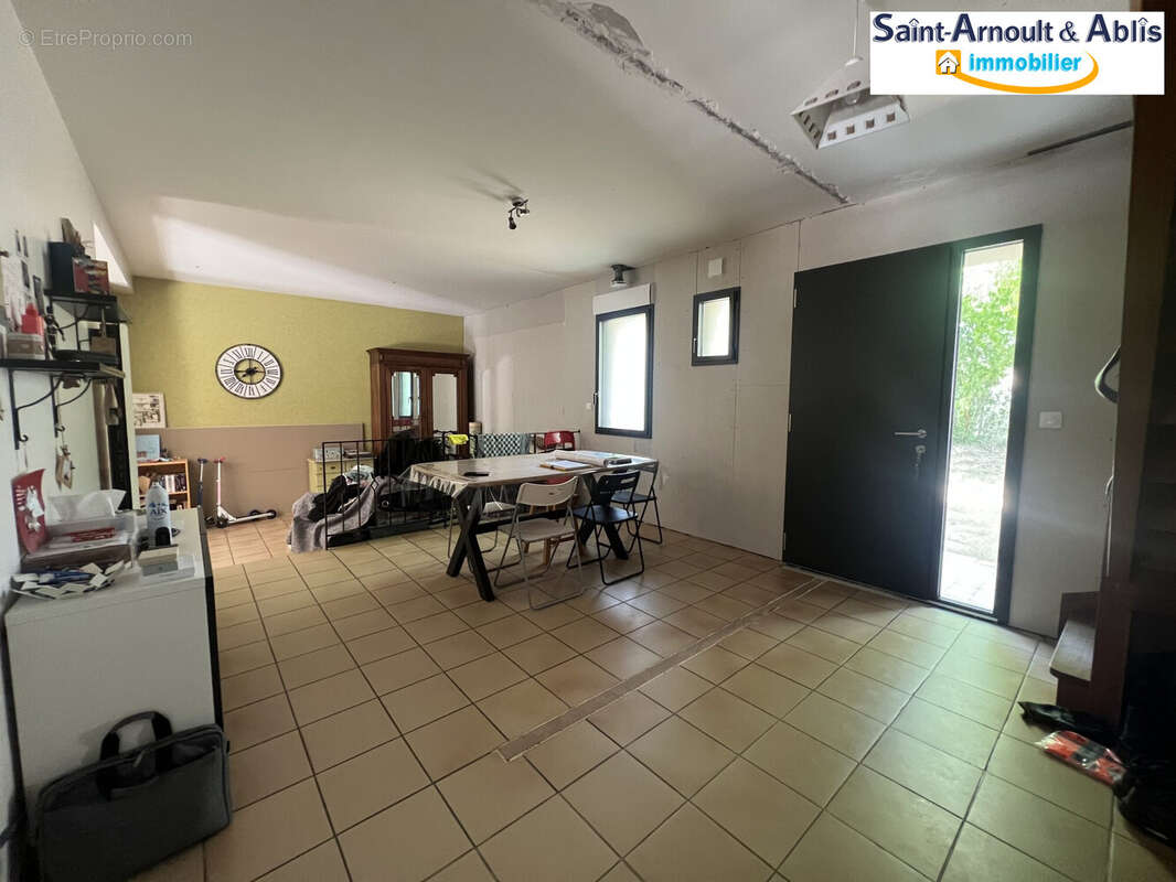 Maison 190 m² à Sainte-Mesme  - photo 2