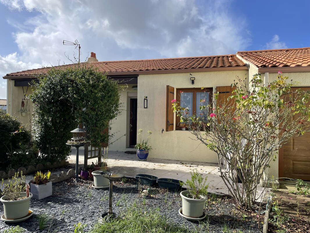 Maison à LA JARRIE