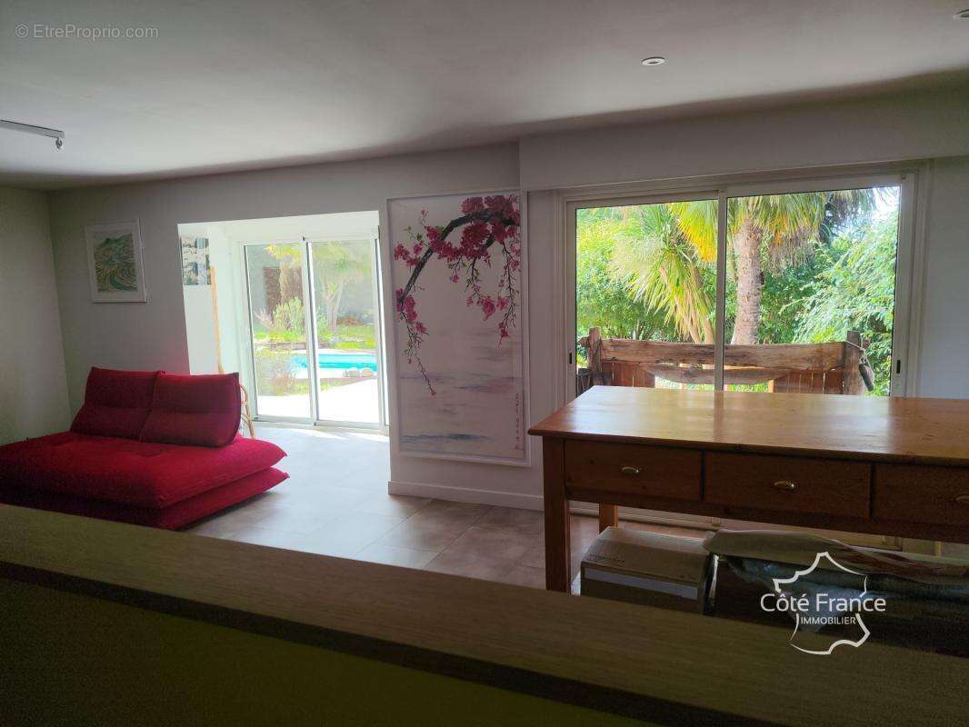 Maison Contemporaine sur les  Hauteurs Chemin Henri IV - photo 3