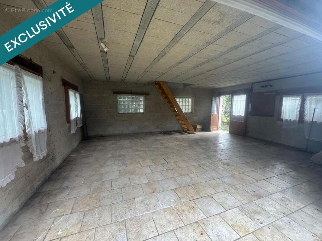 Photo 4 - Terrain à LIMETZ-VILLEZ