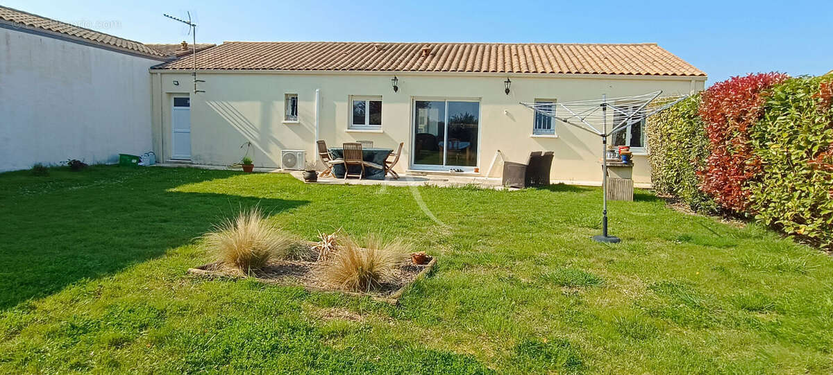 Maison à PORT-DES-BARQUES