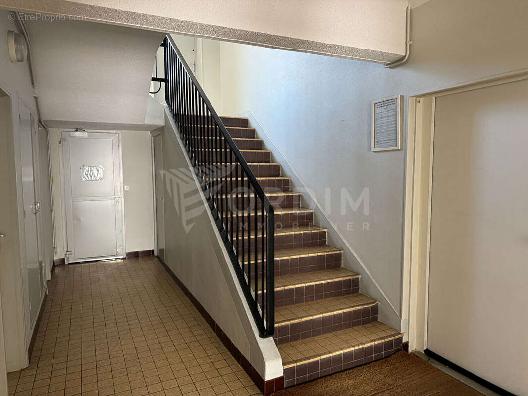 Appartement de type T3 de 72 m² dans résidence sécurisée proche commodités et gare - photo 12