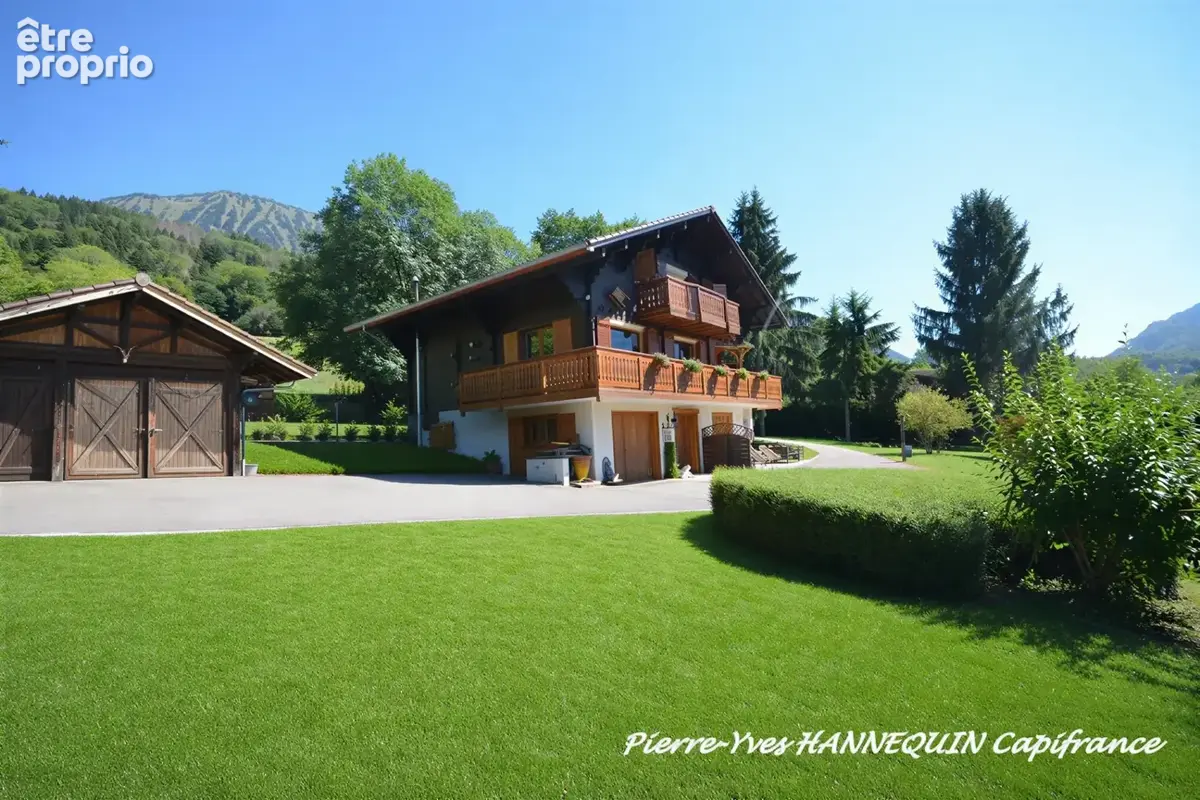 Chalet avec vue panoramique, piscine chauffée et T2 indépendant - photo 4