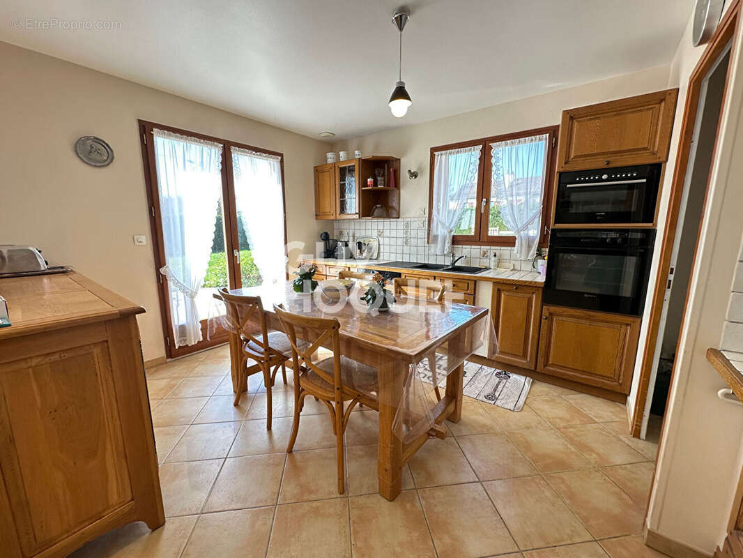 Maison à VERNEUIL-SUR-AVRE