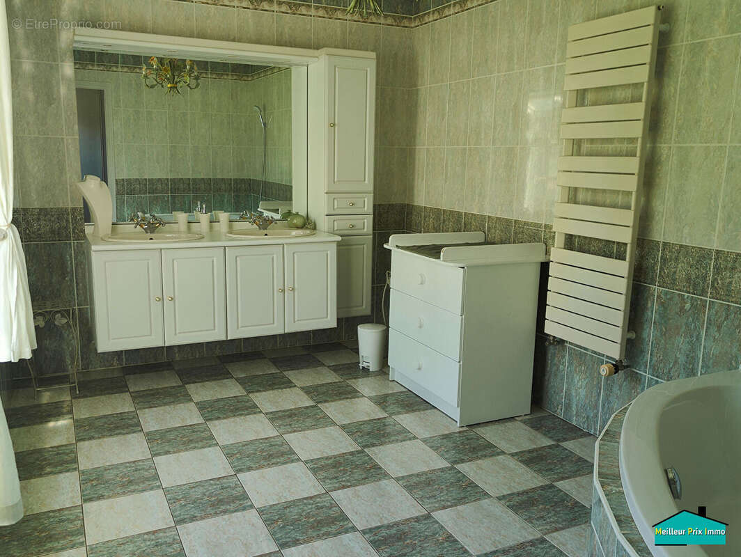 Maison à SAINT-GERVAIS