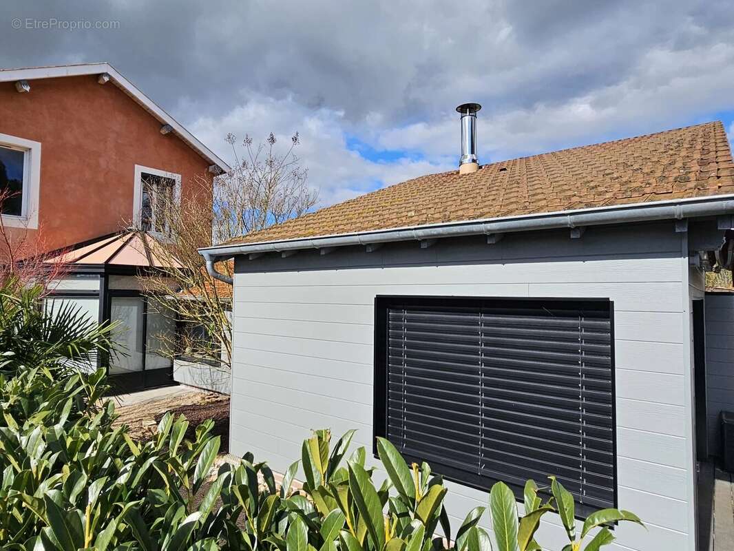 Maison à PONT-DE-VEYLE